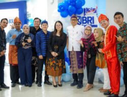 BRI KC Balaraja Peringati HUT BRI ke-130 dengan Pakaian Adat, Perkuat Nilai Kolaboratif
