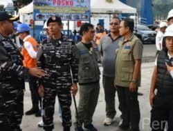 Danlanal Sibolga Bersama Forkopimda Sibolga-Tapteng Sambut Kedatangan Presiden Prabowo di GOR Pandan Tapteng