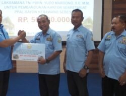 Penyerahan Bantuan Kepada Rayon PPAL Karawang