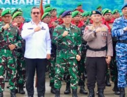 Bersama Forkopimda Maluku Dankodaeral IX Ikuti Prosesi Pemberangkatan Satgas Pamtas RI-PNG Mobile Yonif 731/Kabaresi