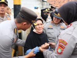 Kedepankan Sisi Humanis, Polres Metro Bekasi Kota Hadirkan Layanan Kesehatan Gratis saat Eksekusi Lahan di Pekayon